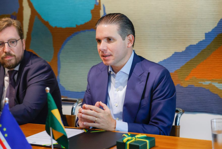 forcas-armadas-impoem-sigilo-sobre-voo-de-hugo-motta forcas-armadas-impoem-sigilo-sobre-voo-de-hugo-motta