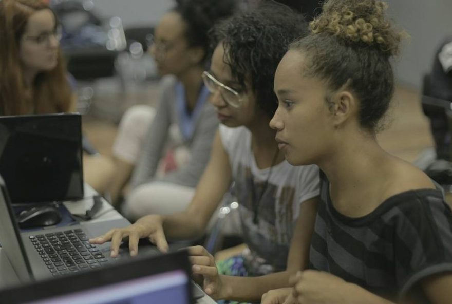 formacao-audiovisual-gratuita-em-petrolina3A-inscricoes-abertas-aproveite-a-oportunidade-de-aprender-sobre-equipamentos2C-tecnicas-e-producao-de-filmes.-garanta-sua-vaga-ate-3-de-junho