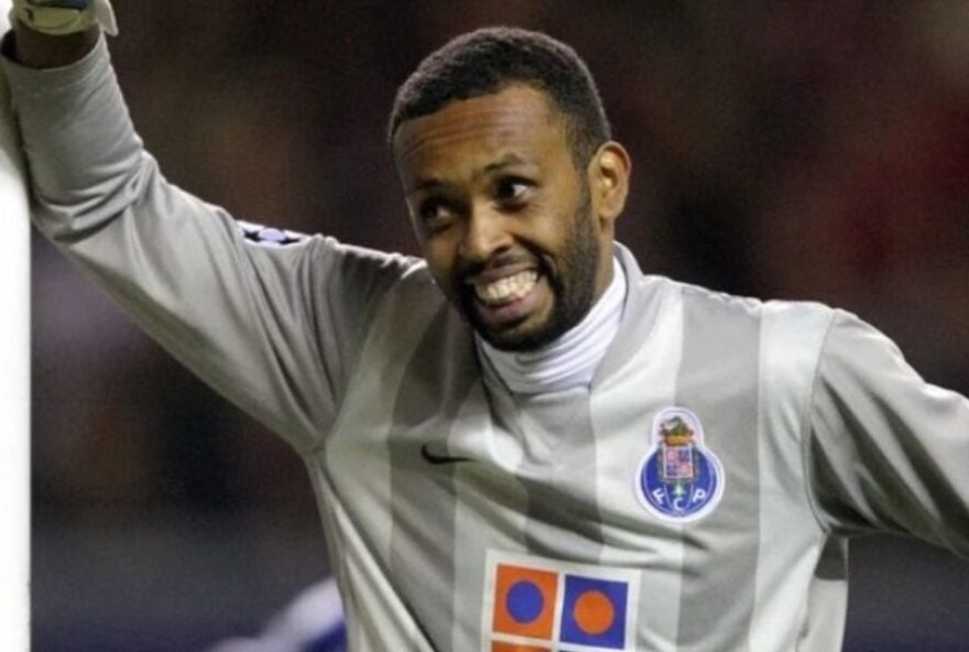 former-vasco-goalkeeper-helton-detained-in-portugal-for-weapon-possession-and-domestic-violence