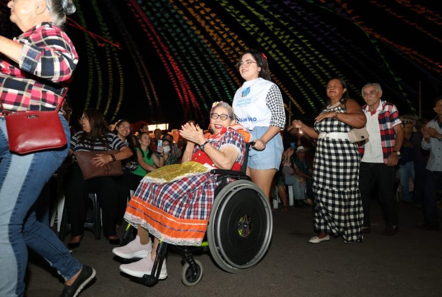 forro-do-vovo-e-da-vovo-com-keu-dantas-em-petrolina-nesta-segunda-feira-16
