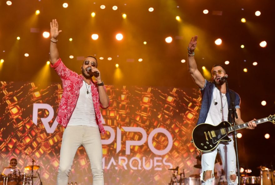 fortal-20253A-rafa-e-pipo-animam-os-folioes-em-quatro-dias-de-festa