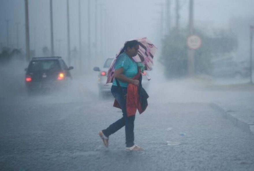 Feriadão será marcado por fortes chuvas e altas temperaturas em Goiás