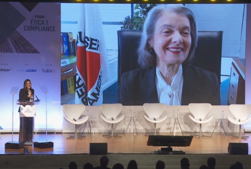 forum-de-etica-e-compliance-discute-governanca-com-ministra-carmen-lucia-no-masp
