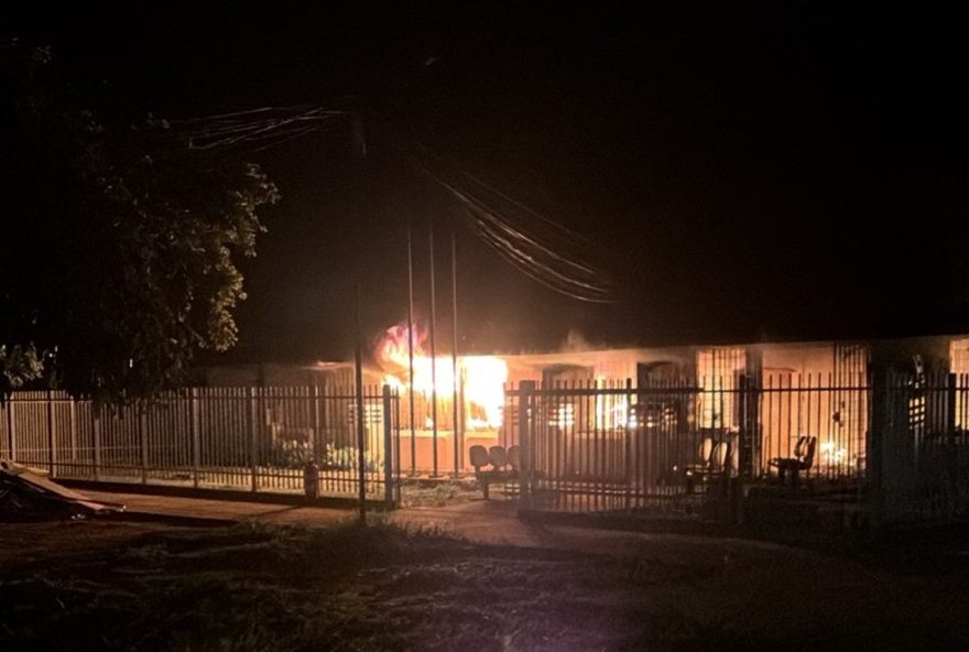 forum-de-itaquitinga-e-atingido-por-incendio-na-zona-da-mata-norte-de-pernambuco3A-autoridades-investigam-o-ocorrido