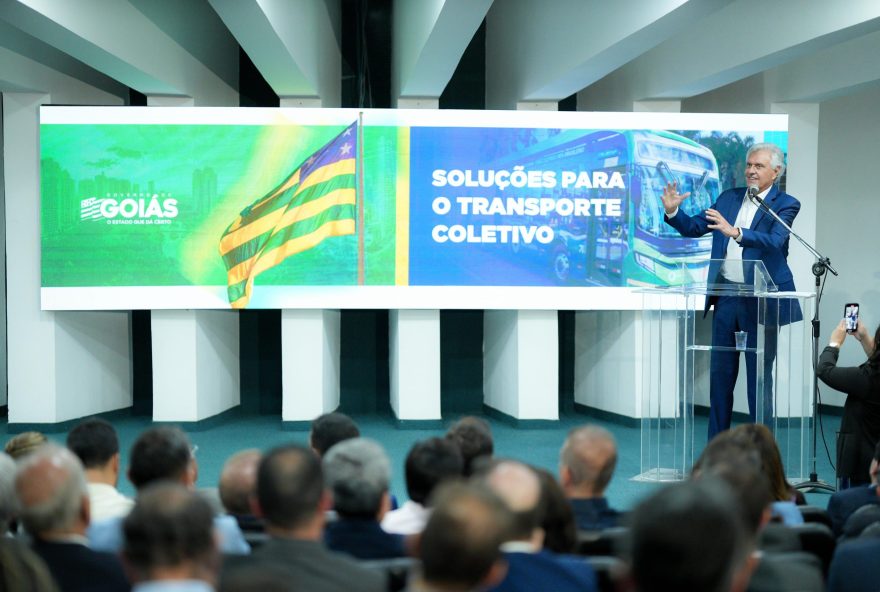 Ronaldo Caiado anuncia projeto Nova RMTC: :A passagem não aumentou, agora teremos novos ônibus e estamos recuperando os terminais” (Foto: Junior Guimarães)