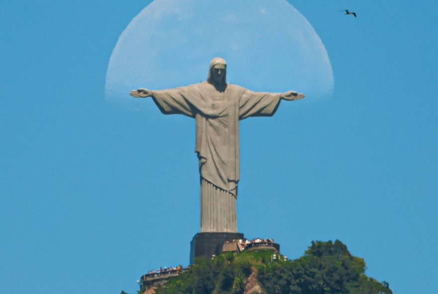 fotografo-registra-raro-momento-da-lua-abracando-o-cristo-redentor-no-rio fotografo-registra-raro-momento-da-lua-abracando-o-cristo-redentor-no-rio