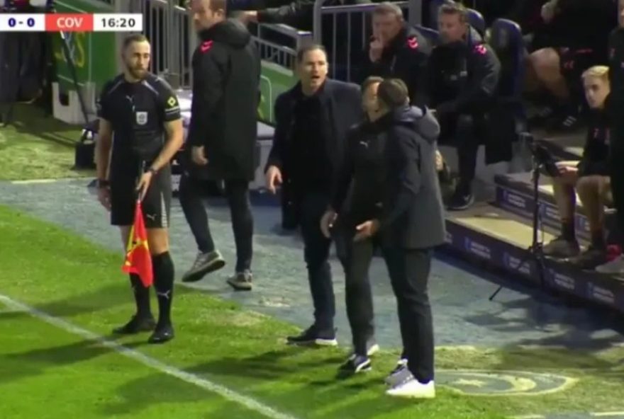 frank-lampard2C-treinador-do-coventry-city2C-se-envolve-em-discussao-com-tecnico-adversario-durante-vitoria-na-segunda-divisao-inglesa