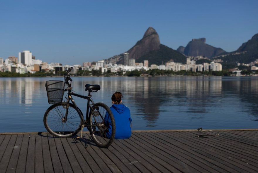 frente-fria-traz-chuva-e-queda-de-temperatura-ao-rio-de-janeiro3A-saiba-como-se-preparar