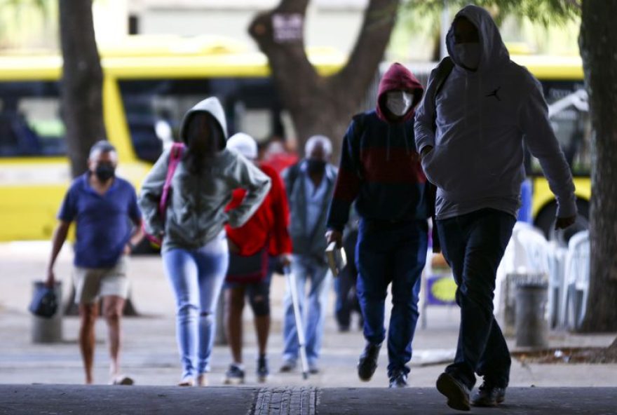 Goiânia terá a semana mais fria de novembro há quase 30 anos e estado tem alerta de tempestade; confira previsão