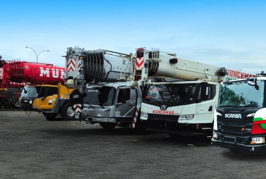 frota-completa-para-operacoes-de-icamento3A-do-canteiro-de-obras-a-fabrica frota-completa-para-operacoes-de-icamento3A-do-canteiro-de-obras-a-fabrica