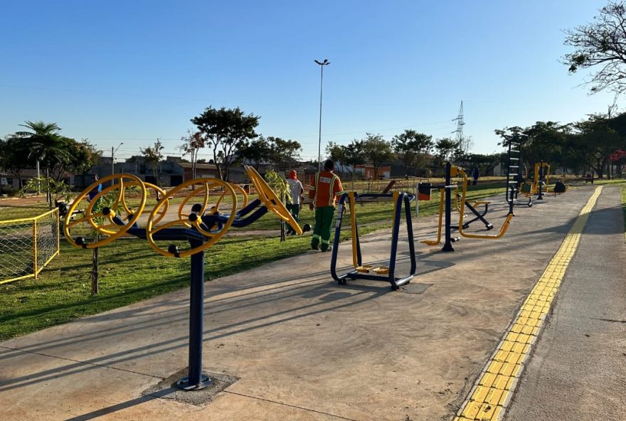 Prefeitura de Goiânia conclui obras da Praça do Residencial Eli Forte, e espaço já está à disposição da população. (Fotos: Luciano Magalhães/Comurg)