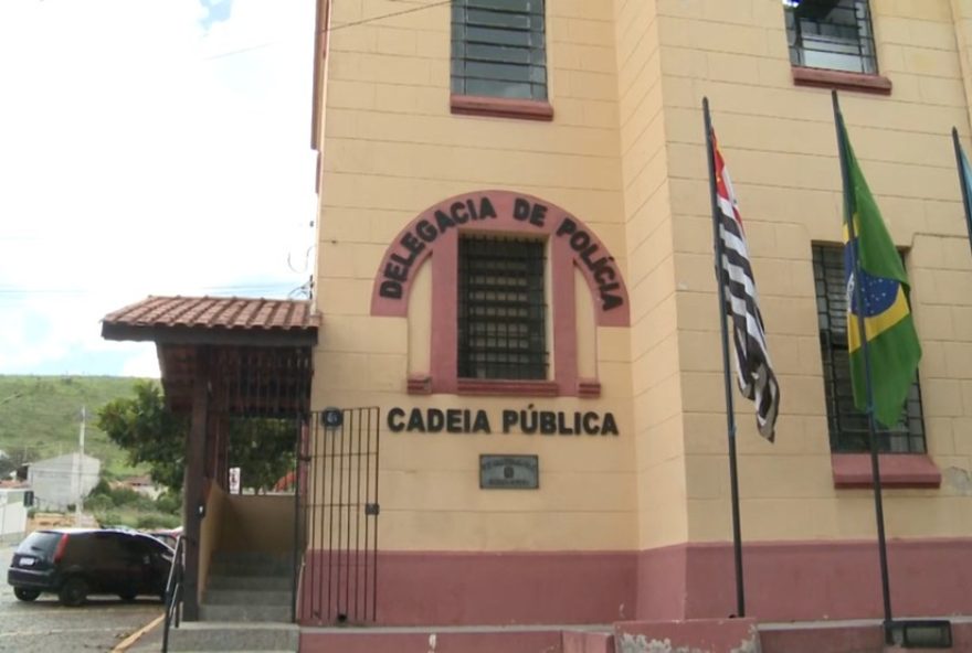 fuga-de-presa-em-piracaia-levanta-questoes-sobre-seguranca-na-cadeia3A-caso-revela-falhas-nos-procedimentos-de-controle fuga-de-presa-em-piracaia-levanta-questoes-sobre-seguranca-na-cadeia3A-caso-revela-falhas-nos-procedimentos-de-controle