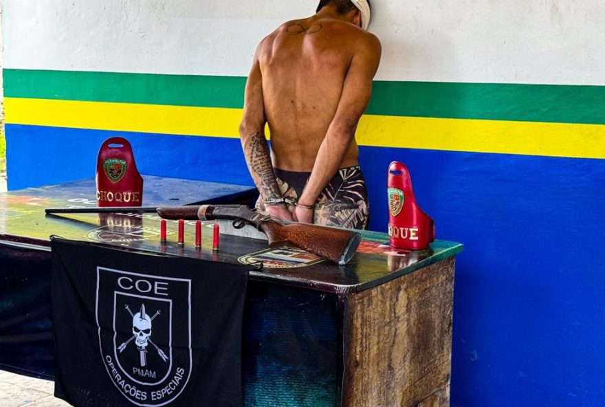 fuga-em-massa-em-maues3A-detento-recapturado-com-espingarda-apos-aumento-das-prisoes