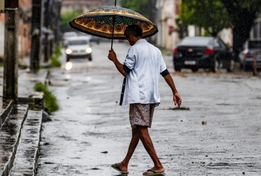 funceme-emite-alerta-de-chuvas-intensas-para-o-de-neste-fim-de-semana3A-confira-a-previsao-meteorologica