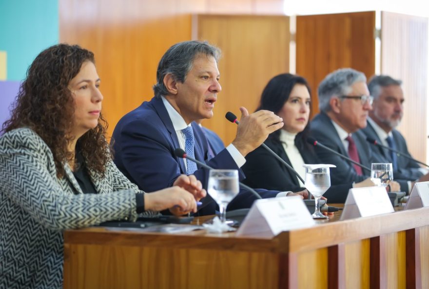 fundo-constitucional-do-df3A-haddad-propoe-mudancas-para-corte-de-gastos-saiba-mais-sobre-o-recurso-e-suas-implicacoes