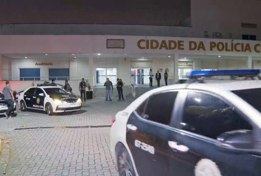 furto-de-cabos-deixa-cidade-da-policia-sem-energia3B-15-delegacias-afetadas-no-rj