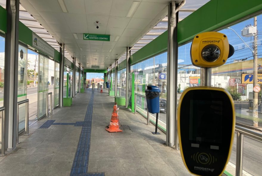 furto-de-fiacao-afeta-estacao-brt-em-campinas3A-passageiros-tem-passagem-livre-durante-manha