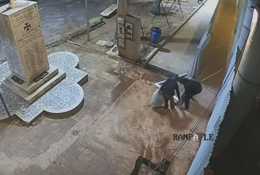 furto-de-fiacao-e-estrutura-de-vidro-em-capela-de-jau-sp3A-policia-busca-suspeitos