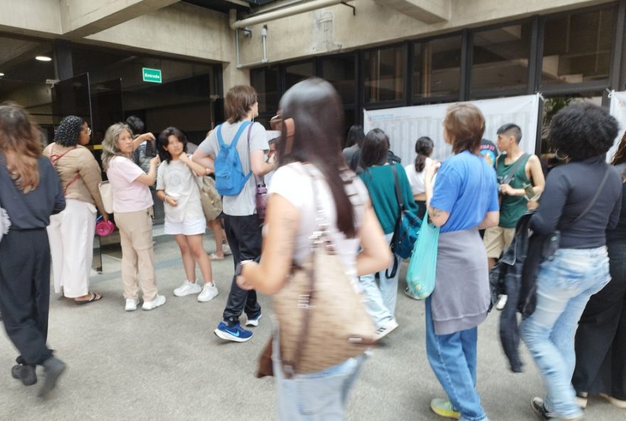 fuvest-20263A-professores-apontam-equivoco-em-questao-de-matematica-da-prova-seo