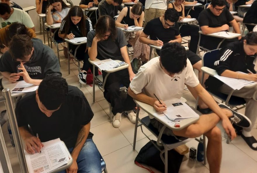 fuvest-no-vale-do-paraiba3A-5-mil-estudantes-disputam-vagas-na-usp fuvest-no-vale-do-paraiba3A-5-mil-estudantes-disputam-vagas-na-usp