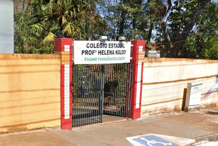 O tiroteio registrado no Colégio Estadual Professora Helena Kolody, em Cambé (PR), na manhã desta segunda-feira
(Foto: Reprodução/ Agência Brasil)