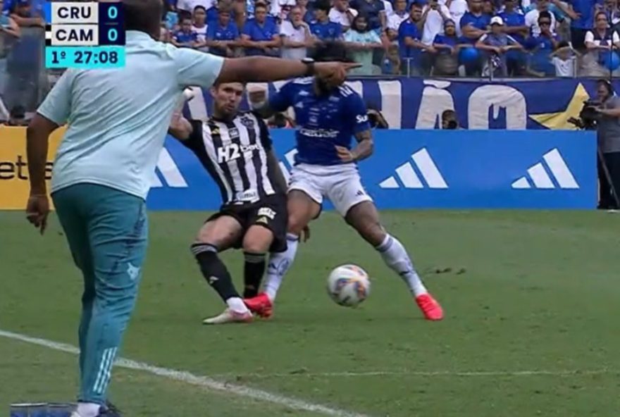 gabigol-e-expulso-em-lance-polemico-em-cruzeiro-x-atletico-mg3A-veja-detalhes