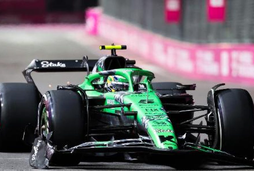gabriel-bortoleto-deixa-gp-de-las-vegas-apos-nova-colisao-com-lance-stroll