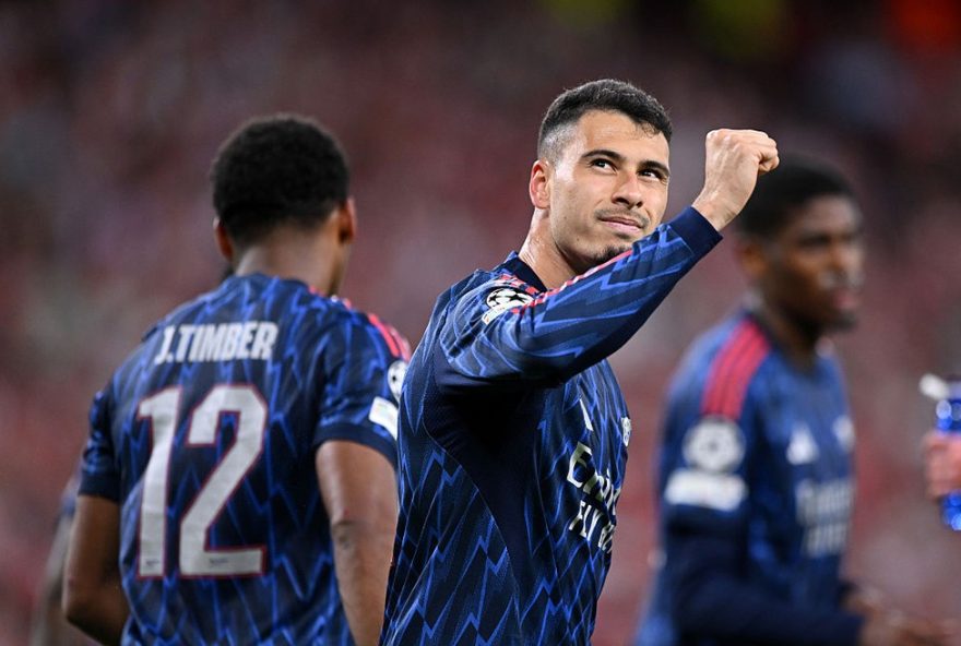 gabriel-martinelli-brilha-na-estreia-do-arsenal-na-champions-league-20252F26