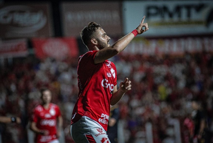 gabriel-poveda-se-despede-do-vila-nova-e-abre-espaco-para-novas-contratacoes-e-conquistas3A-confira-as-mudancas-no-elenco