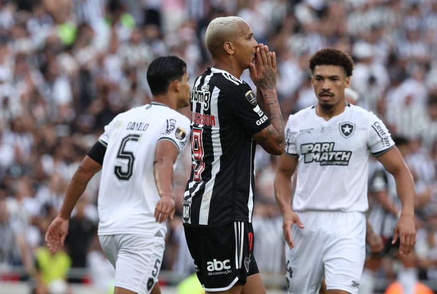 galo-precisa-vencer-para-garantir-vaga-na-libertadores-2025-ultima-chance-em-jogo-acompanhe-as-noticias-e-novidades-do-atletico-mg-e-apoie-o-time-nessa-reta-final-do-brasileirao