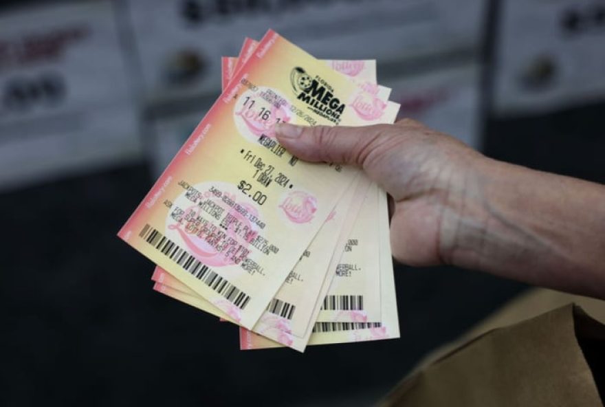 ganhador-da-mega-millions-na-california-leva-premio-de-r24-72C56-bilhoes-veja-como-apostar-na-mega-da-virada