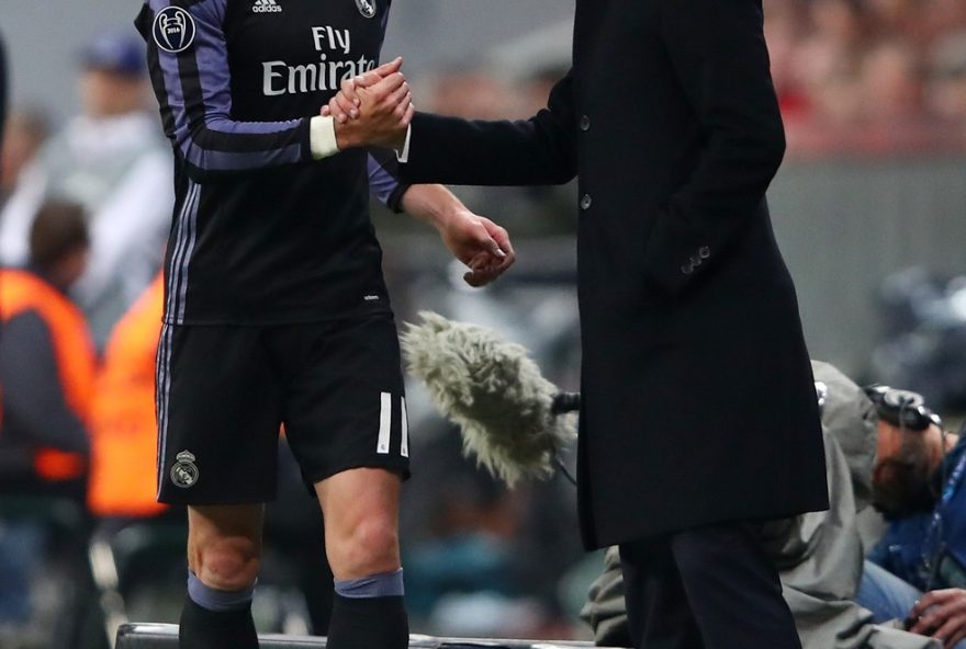 gareth-bale-revela-bastidores-do-real-madrid-e-compara-zidane-e-ancelotti gareth-bale-revela-bastidores-do-real-madrid-e-compara-zidane-e-ancelotti