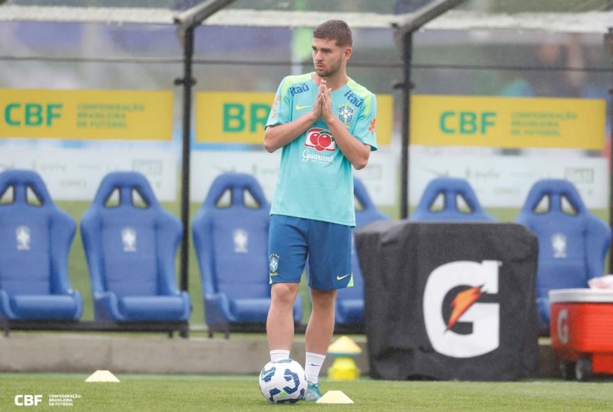 garotos-do-fluminense-convocados-para-treinos-da-selecao-brasileira3A-quem-sao-leo-jance-e-gustavo-dohmann3F