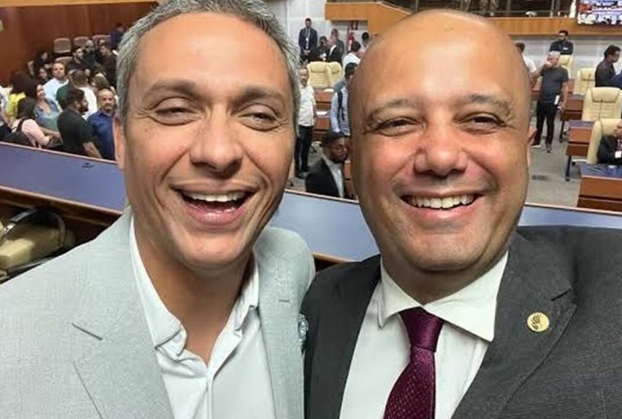 gayer-e-vitor-hugo
