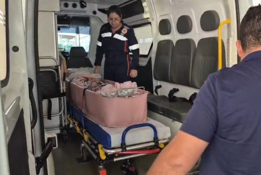 gemeas-siamesas-sao-separadas-com-sucesso-em-cirurgia-inovadora-no-hc-de-ribeirao-preto