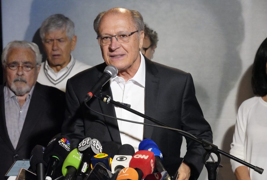 geraldo-alckmin-destaca-possibilidade-de-lula-e-trump-discutirem-tarifas-na-malasia geraldo-alckmin-destaca-possibilidade-de-lula-e-trump-discutirem-tarifas-na-malasia