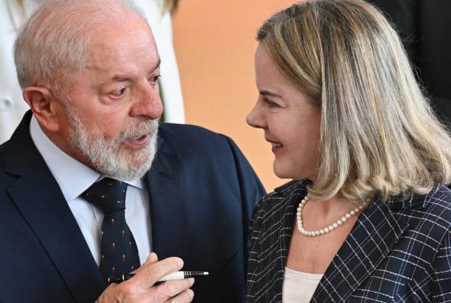 gleisi-afirma-que-lula-vai-vetar-projeto-que-reduz-penas-de-bolsonaro-e-condenados-do-82F1 gleisi-afirma-que-lula-vai-vetar-projeto-que-reduz-penas-de-bolsonaro-e-condenados-do-82F1