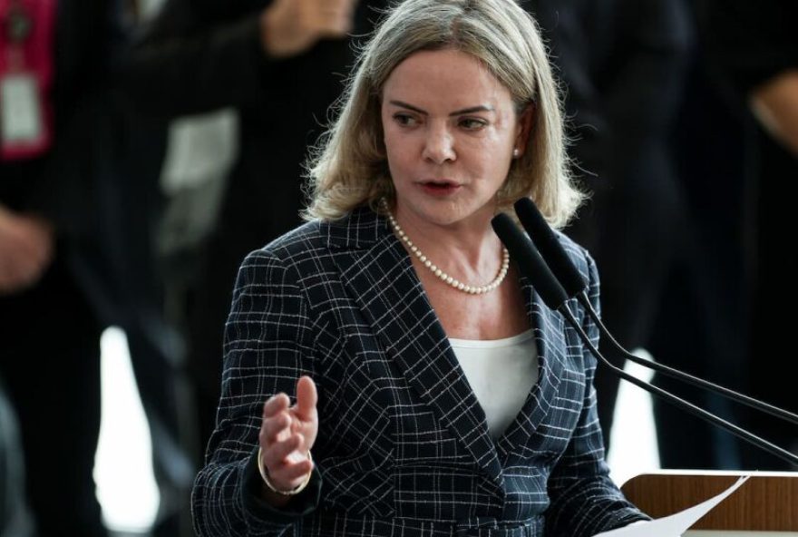 gleisi-critica-escolha-de-motta-por-derrite-como-relator-do-pl-antifaccao gleisi-critica-escolha-de-motta-por-derrite-como-relator-do-pl-antifaccao