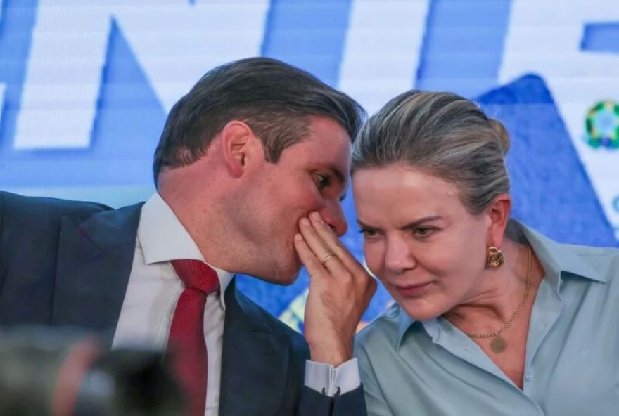 gleisi-hoffmann-critica-projeto-de-dosimetria-como-retrocesso gleisi-hoffmann-critica-projeto-de-dosimetria-como-retrocesso