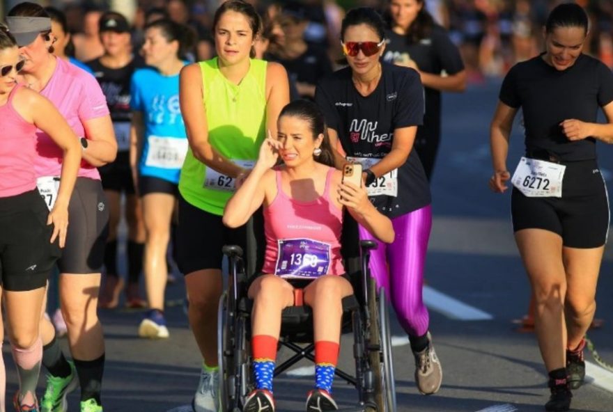 goiana-tetraplegica-emociona-ao-participar-de-corrida-de-rua-em-goiania goiana-tetraplegica-emociona-ao-participar-de-corrida-de-rua-em-goiania