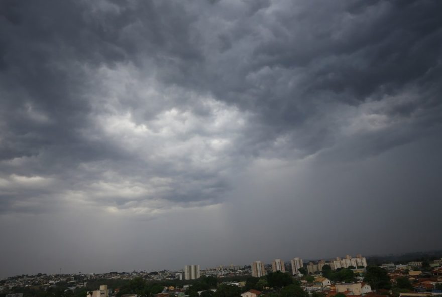 goiania-quebra-recorde-de-chuva-em-novembro2C-aponta-especialista