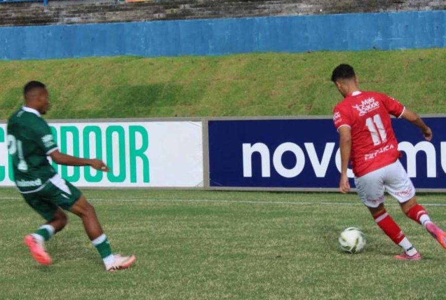 goias-empata-com-anapolina-com-um-jogador-a-menos-e-define-semifinal-na-serrinha goias-empata-com-anapolina-com-um-jogador-a-menos-e-define-semifinal-na-serrinha