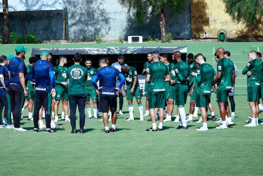 goias-enfrenta-situacao-complicada-na-serie-b-com-apenas-2125-de-chance-de-acesso