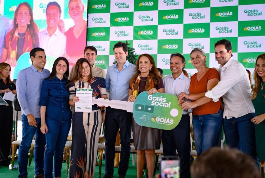 goias-entrega-246-veiculos-para-assistencia-social-dos-municipios goias-entrega-246-veiculos-para-assistencia-social-dos-municipios