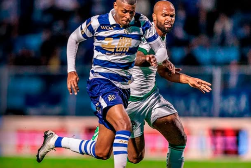 goias-perde-para-avai-por-2-a-1-e-continua-na-vice-lideranca-da-serie-b