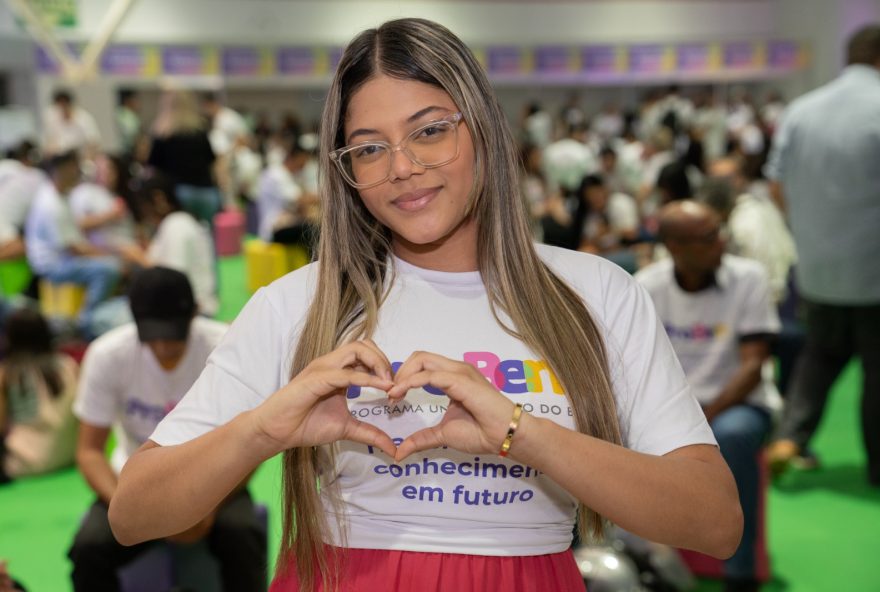 goias-social-promove-feira-de-oportunidades-para-estudantes-do-probem