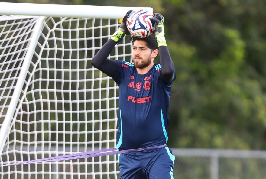 goleiro-agustin-rossi-busca-cidadania-brasileira-e-renovacao-com-flamengo