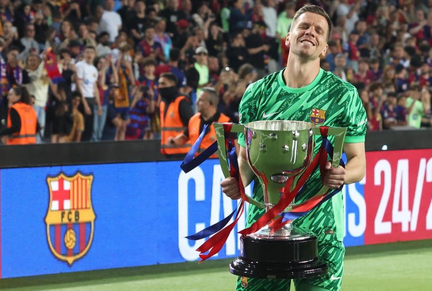 goleiro-revela-atuacao-sem-custos-no-barcelona-e-renova-contrato-ate-2027