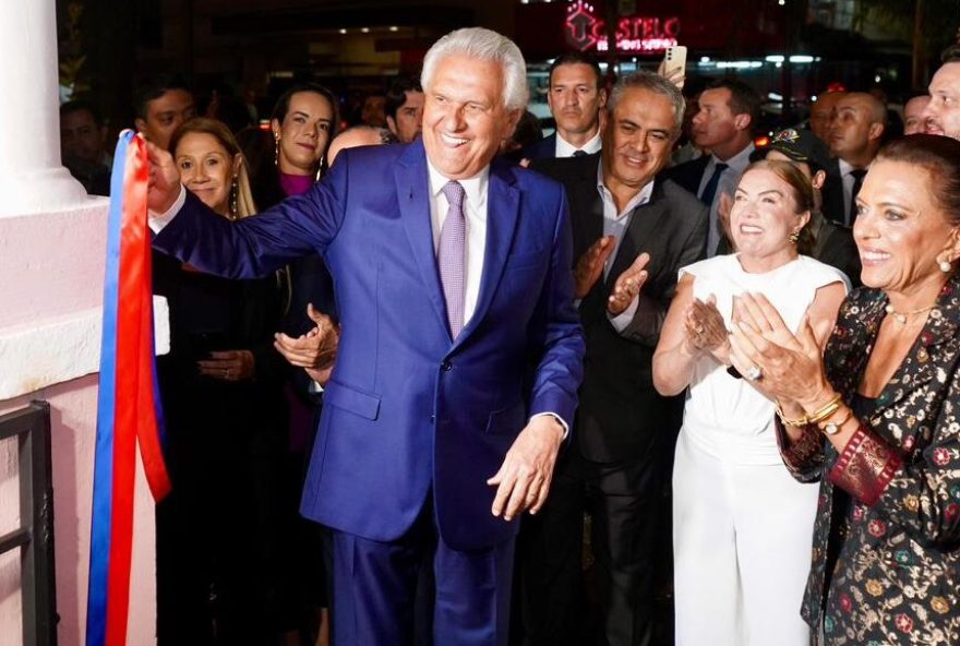 governador-caiado-inaugura-reconstrucao-bilingue-do-colegio-lyceu-de-goiania governador-caiado-inaugura-reconstrucao-bilingue-do-colegio-lyceu-de-goiania