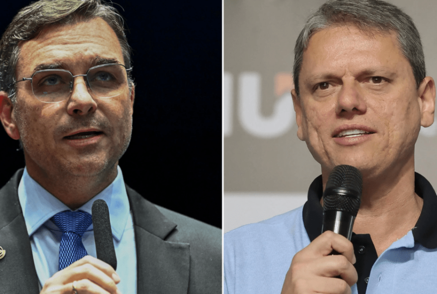 governador-de-sao-paulo-e-senador-bolsonaro-debatem-chapa-em-reuniao-estrategica governador-de-sao-paulo-e-senador-bolsonaro-debatem-chapa-em-reuniao-estrategica
